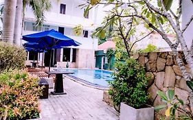 St Lachlan Hotel Negombo